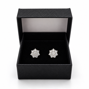 Pendientes de diamantes en caja negra