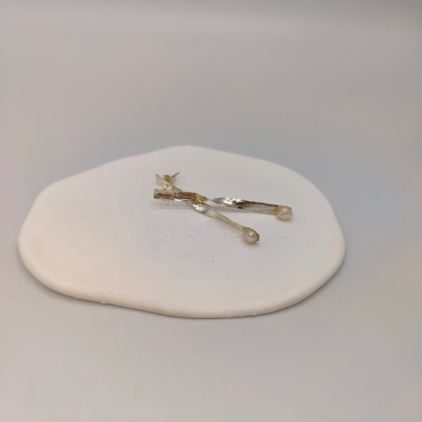 Pendientes largos perla