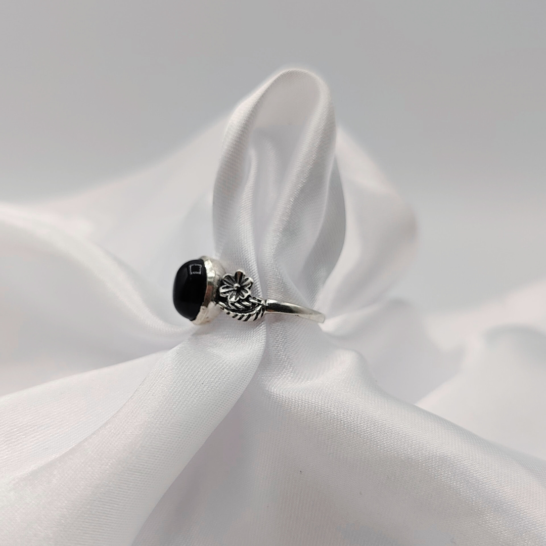 Anillo esfera azabache