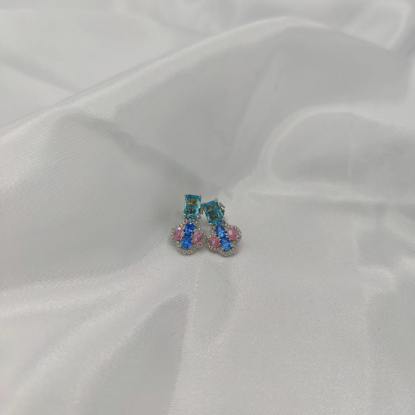 Pendiente flor azul y rosa