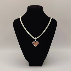 Colgante Corazón de Plata con Detalle en los Bordes
