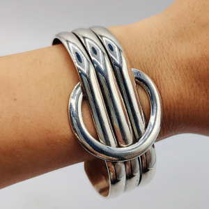 brazalete estilo hebilla
