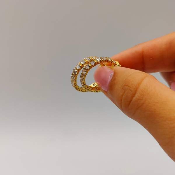 Pendiente Aro de Oro 18K con Circonitas