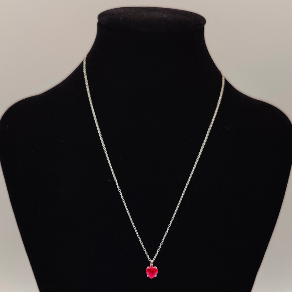 Collar de Plata con Cristal de Corazón Rosa
