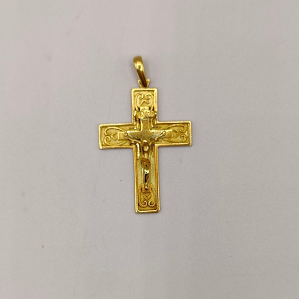 Cruz de oro de 18 k con jesucristo