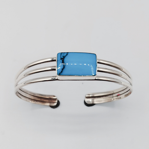 brazalete con turquesa