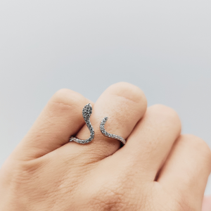 Anillo Serpiente Circonitas Ajustable