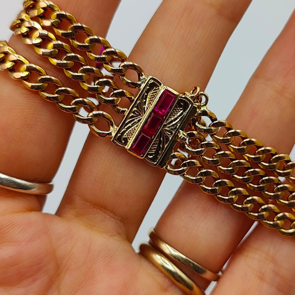 Pulsera triple cubana con rubís
