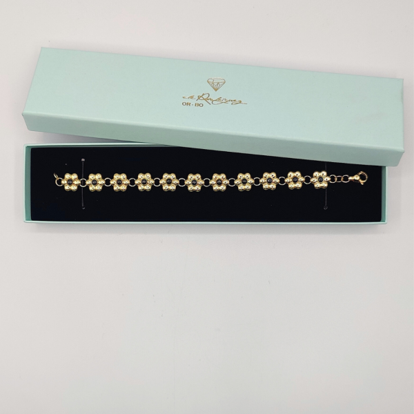 Pulsera flores con el centro en esmalte negro