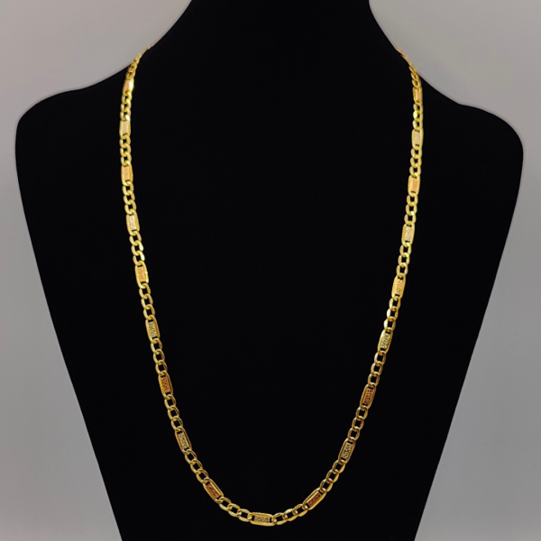 Cadena Fígaro 60 cm 4 mm con eslabones centrales con texturas convinando el oro rosa, el oro dorado y el oro blanco. Oro de 18 k REF: Ca68
