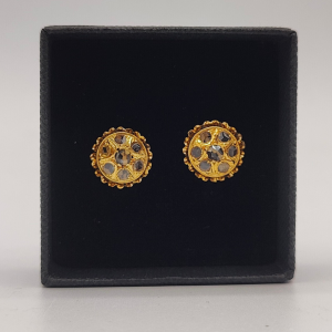 Pendientes Estilo Botón con Diseño de Flor y Circonitas