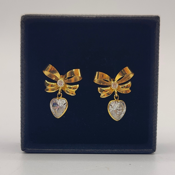 Pendientes en Forma de Lazo con Corazón de Circonita Colgante y Cierre a Presión