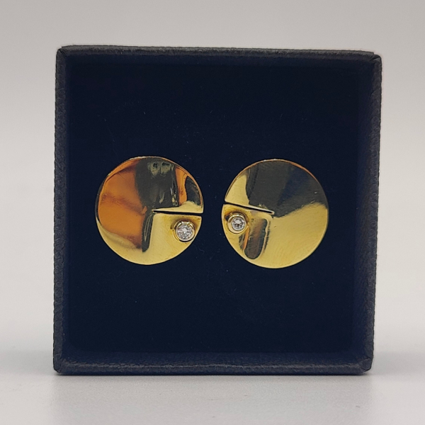 Pendientes de Circunferencia Plana en Oro de 18k con Diamante