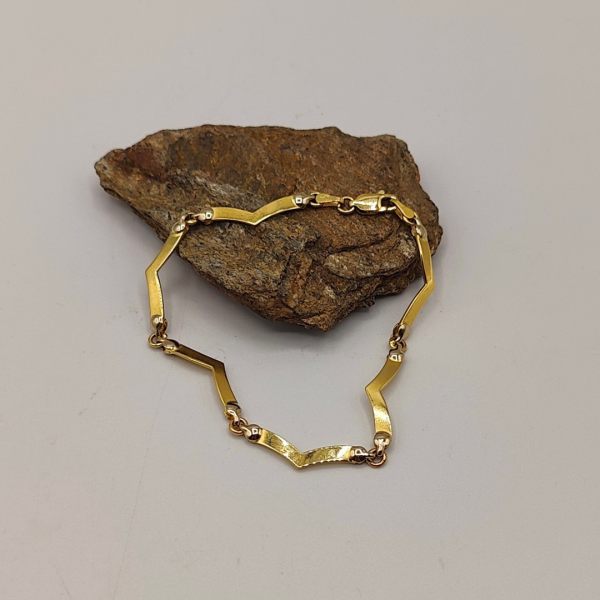 Pulsera hondas en puntas
