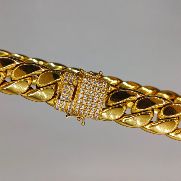 Cadena Cubana en Oro de 18K – 40 cm x 15 mm