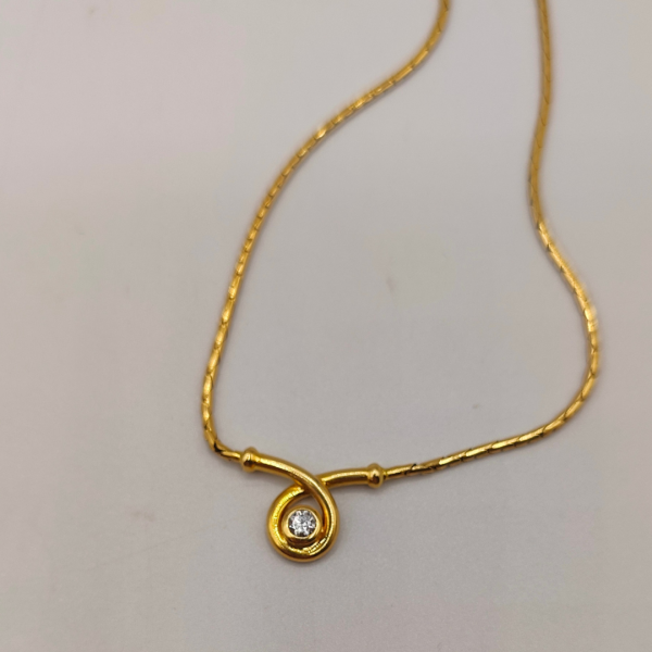 cadena serpiente oro 18 k con diamante