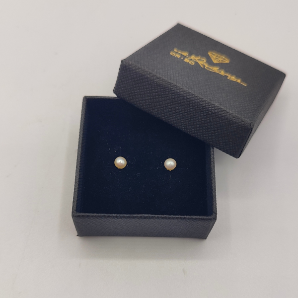 Pendientes de Perlitas en Oro de 18k con Cierre Especial para Bebés