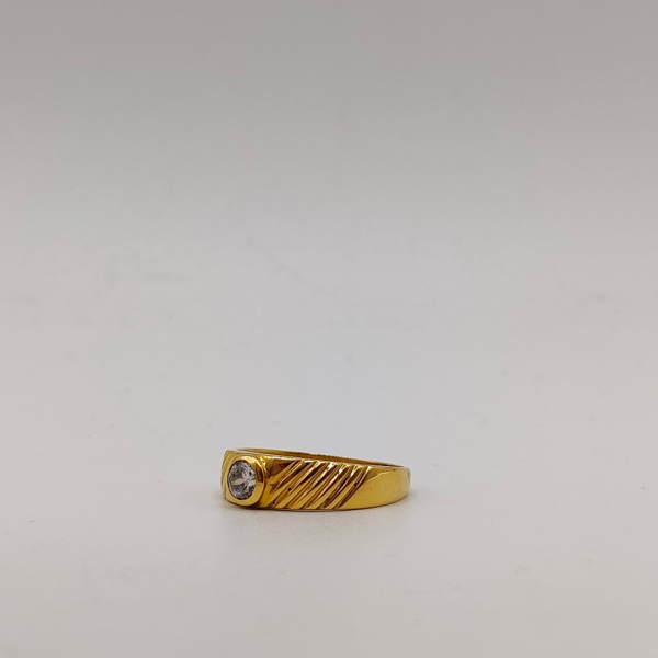 Anillo sortija de caballero con diamante y oro 18 k