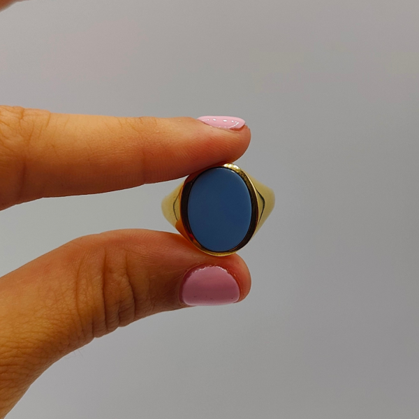 Anillo sello con piedra agata zul oro de 18 k