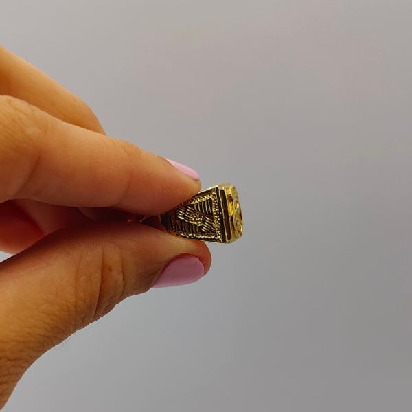 Anillo sello Madrid oro de 18 k