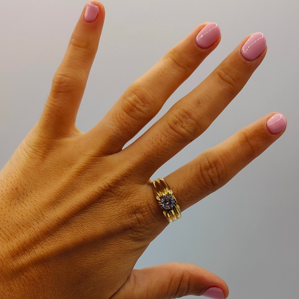 Anillo sortija unisex con circonita en medio