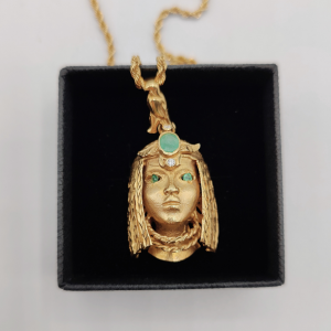 Colgante cara cleopata de oro de 18 k con esmeraldas y circonitas REF:CG52