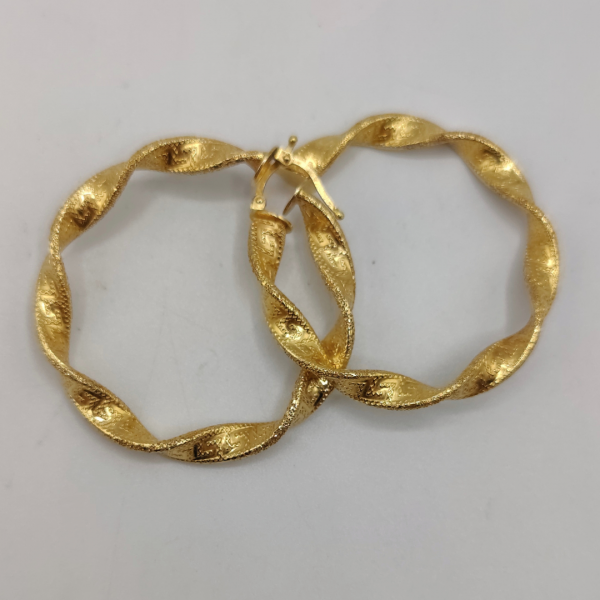 Pendiente de Aro Rizado Estilo Versace