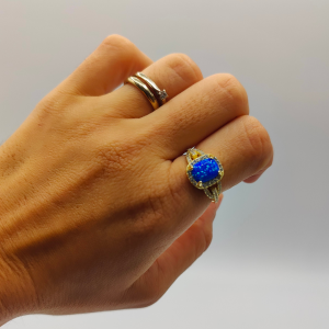 Anillo ópalo rectangular chapado en oro