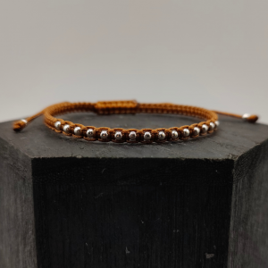 Pulsera de Hilo Marrón con Bolitas de Plata