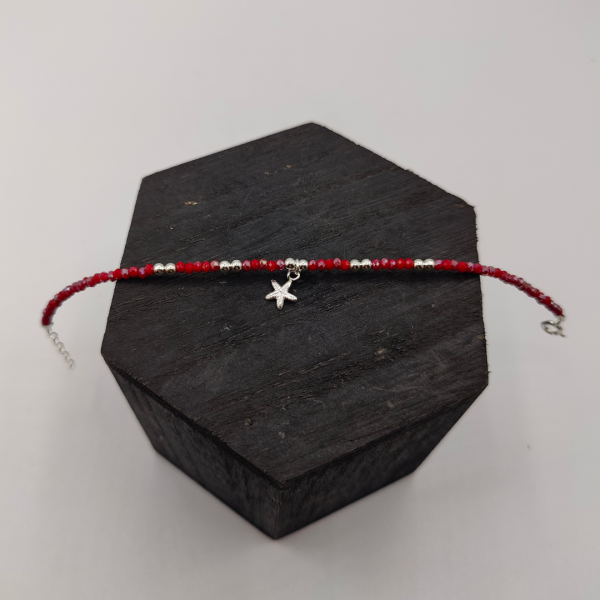 Pulsera de Plata con Bolitas Rojas y Charm de Estrella