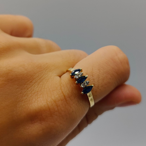 Anillo noche azulada