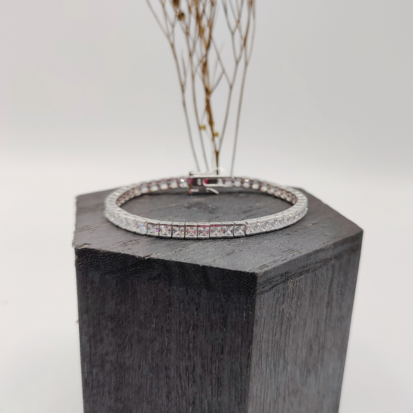 Pulsera articulada de plata cada eslabon es una criconita