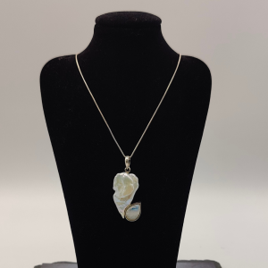 Colgante con perla natural y piedra luna