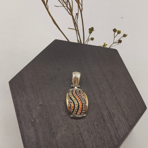 Colgante de plata con cenefa de circonitas de colores con conjunto anillo y pendiente