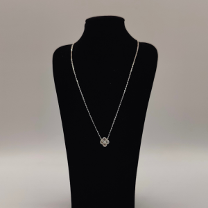 Collar Flor Van Cleef rellena de circonitas