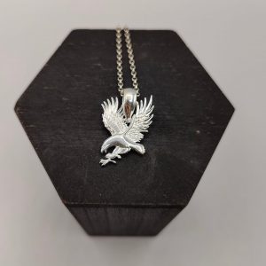 colgante de plata aguila