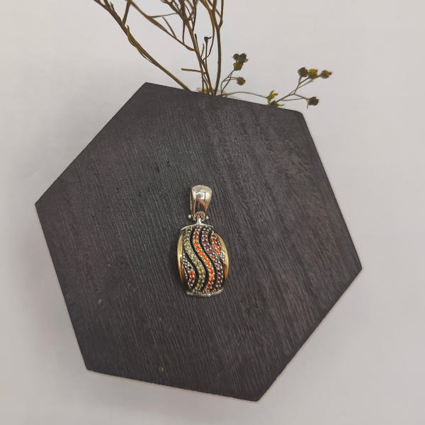 Colgante de plata con cenefa de circonitas de colores con conjunto anillo y pendiente