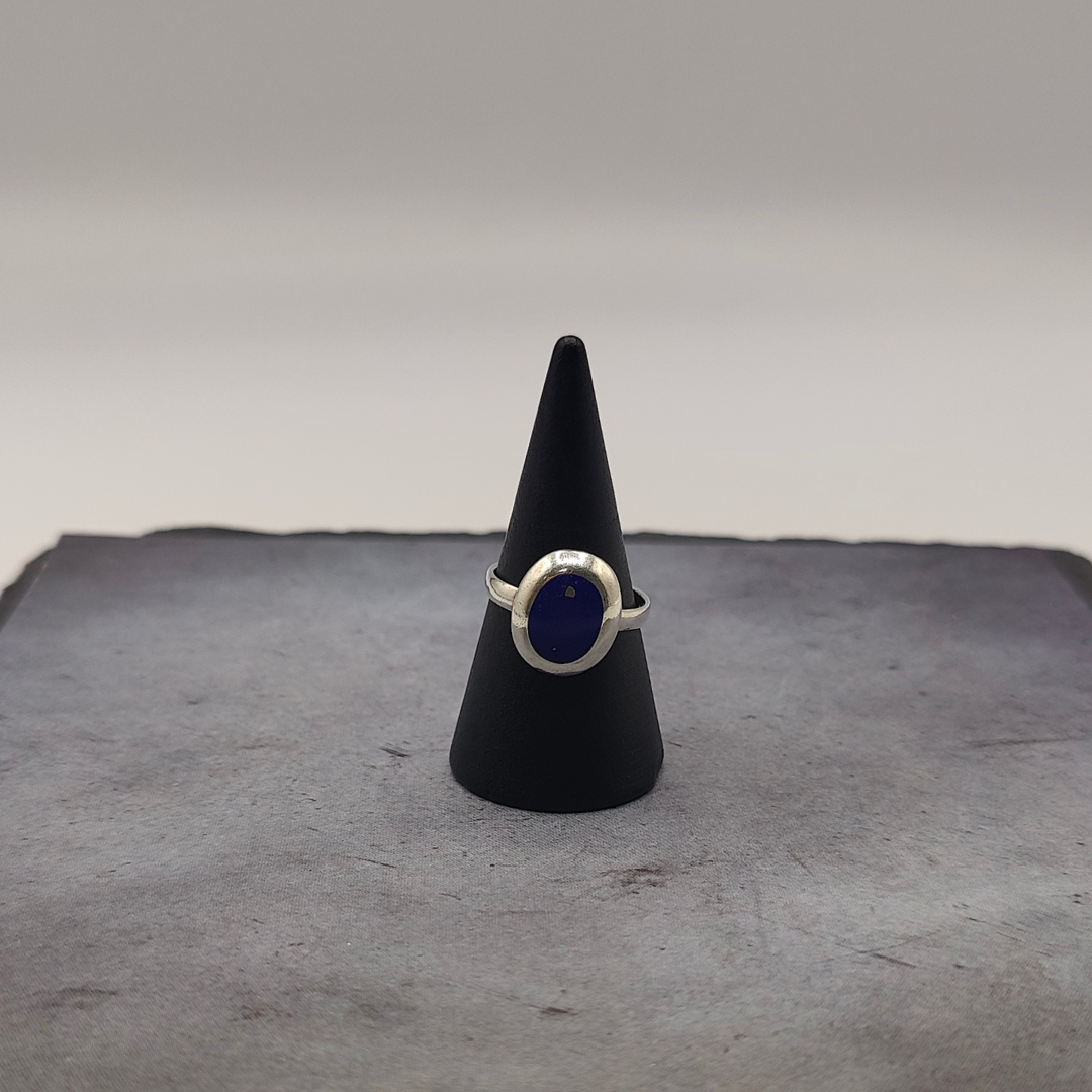 Anillo con piedra lapislázuli natural