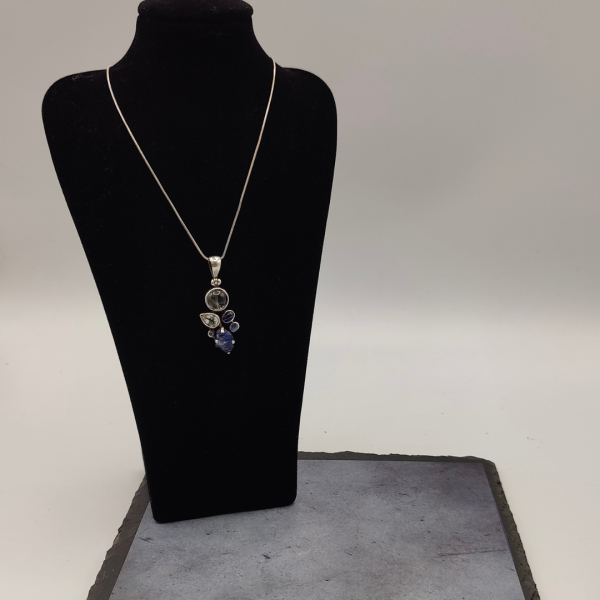 Colgante con piedras preciosas, zafiro, agua marina, curazo de cristal, lapislazuli natural