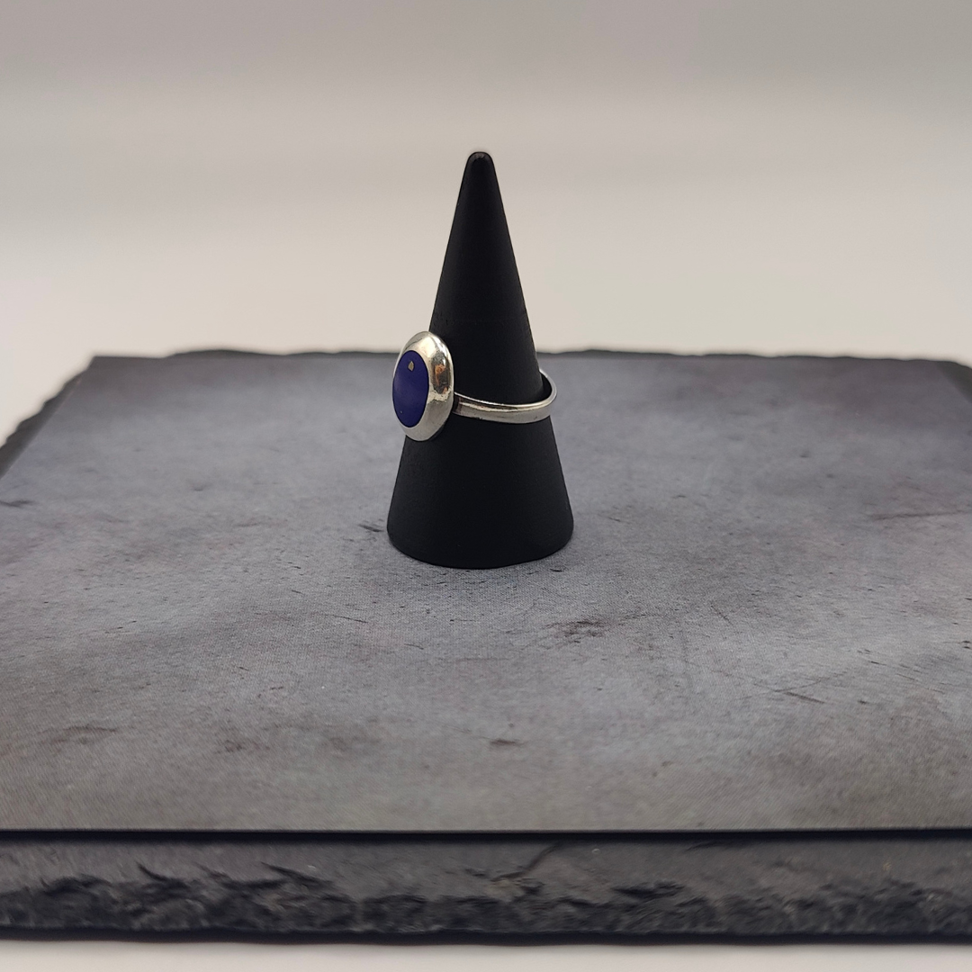 Anillo con piedra lapislázuli natural