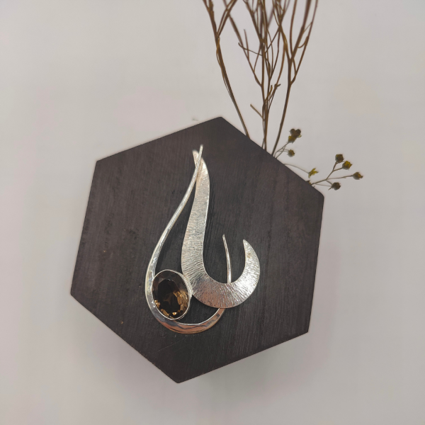 Colgante estilo vintage de plata con circonita