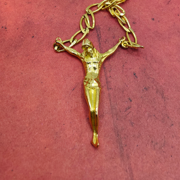 Collar con Cristo en Oro de 18k