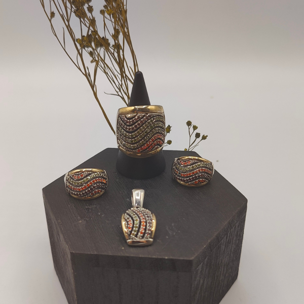 Pendiente de plata con senefa de circonitas de colores