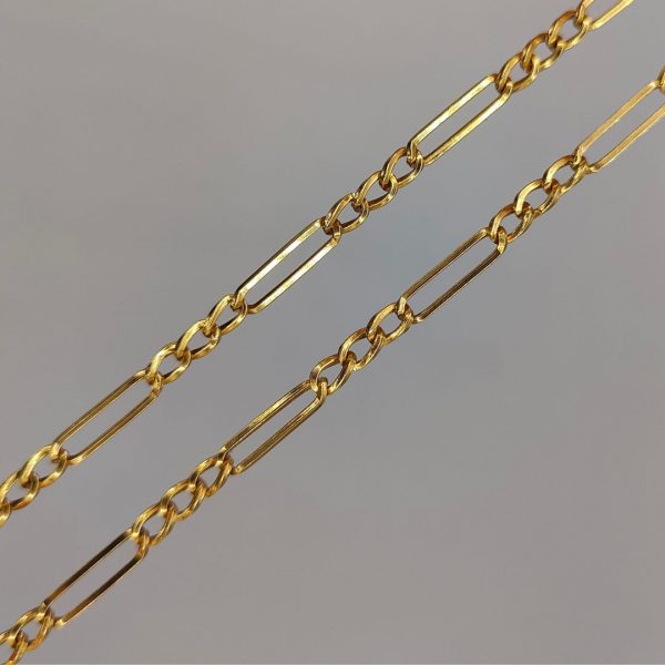 Cadena Fígaro 60 cm y 4 mm de Oro 18K: Distinción y Estilo Atemporal
