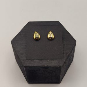 " Pendiente en forma de gota plana en oro de 18k"