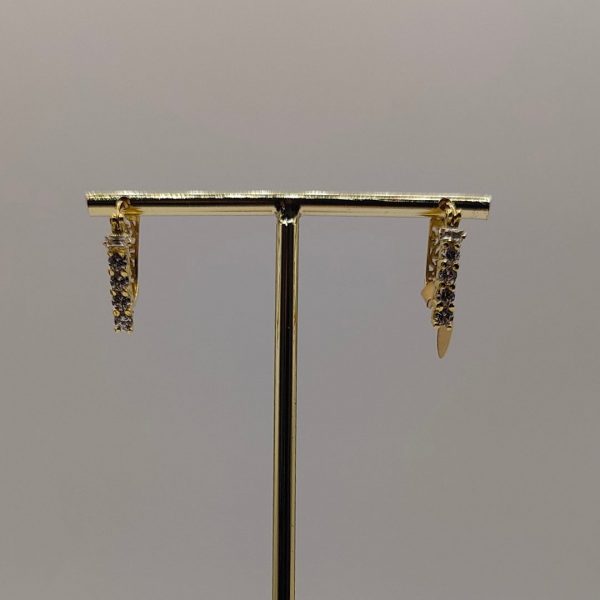 Pendiente botón de oro de 18k recubierto de circonitas