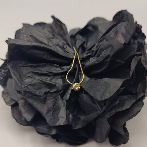 collar de cadena veneciana con un colgante de diamante 40 cm