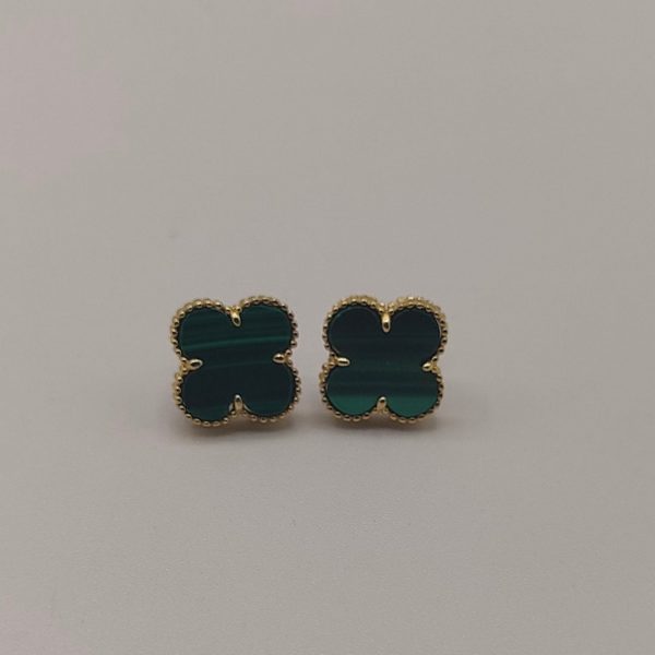 " Pendiente flor estilo Van Cleef con esmeralda bruta y oro de 18k"