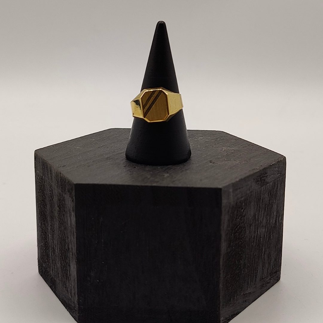 Anillo Sello Ideal para el Meñique en Oro de 18K