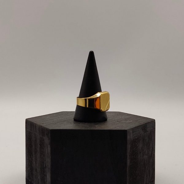 Anillo Sello en Oro de 18K